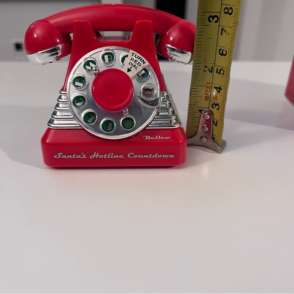 2013 Hallmark SANTA'S HOTLINE Count Down Before Christmas Ornament - Picture 5 of 7